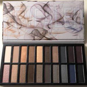 Coastal Scents Smoky Eyeshadow Palette